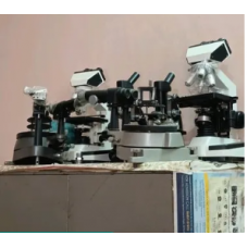 Microscope